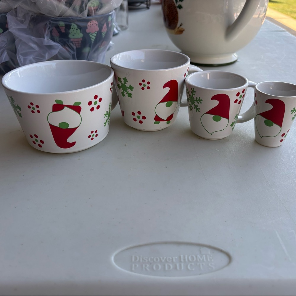 Santa Gnome Coffee Cup Set